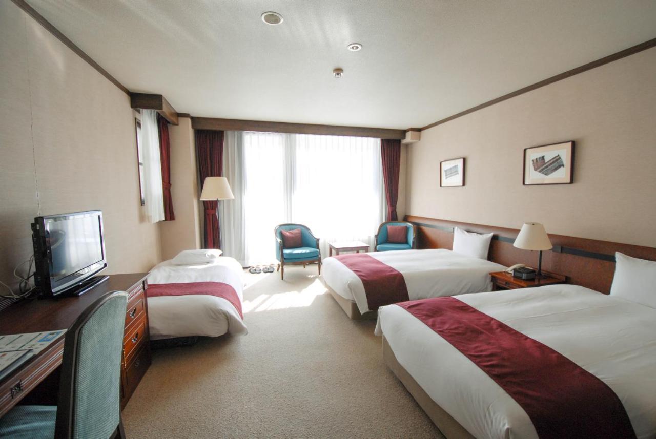 Hakuba Mominoki Hotel Exterior photo