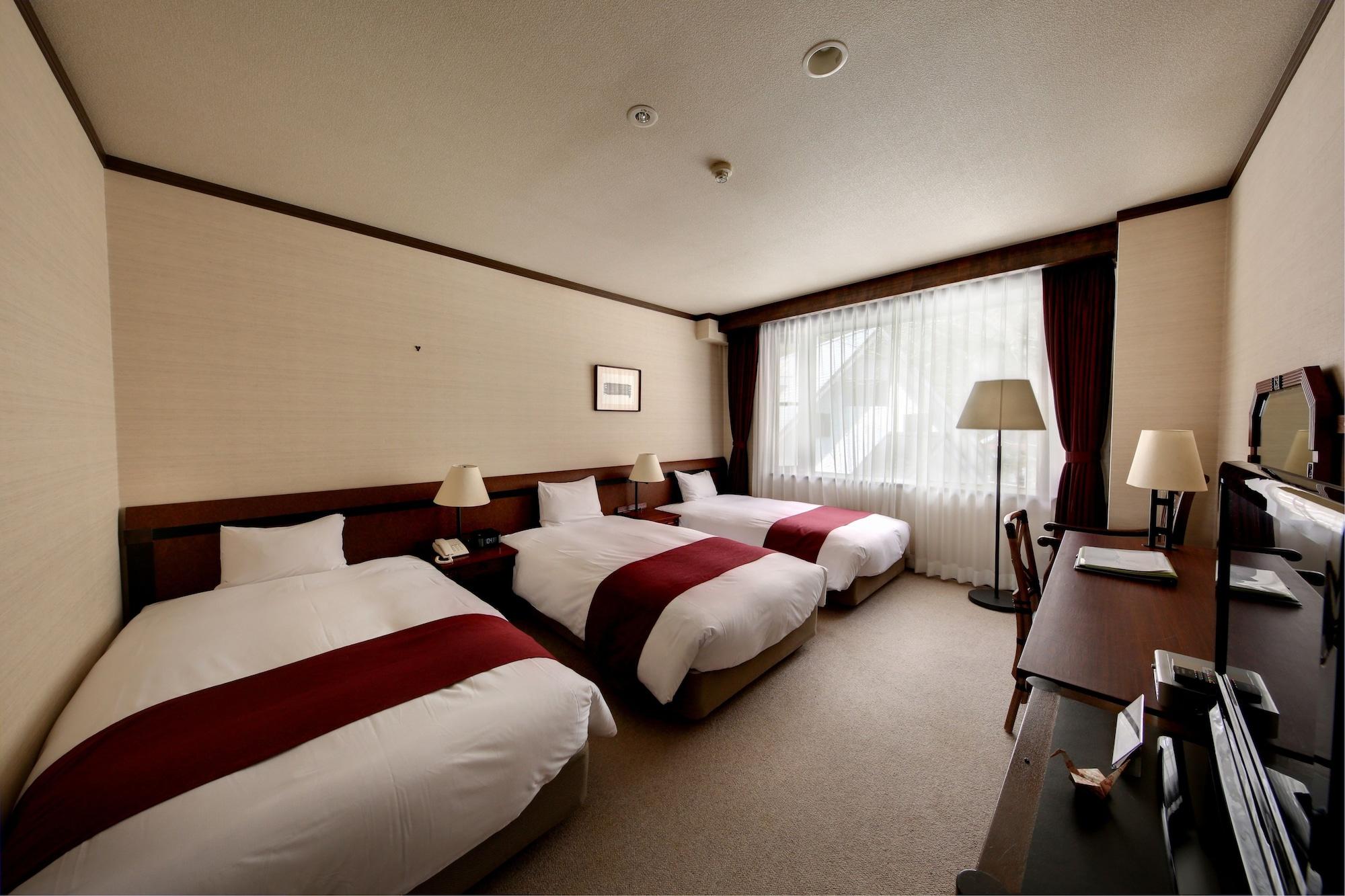 Hakuba Mominoki Hotel Exterior photo