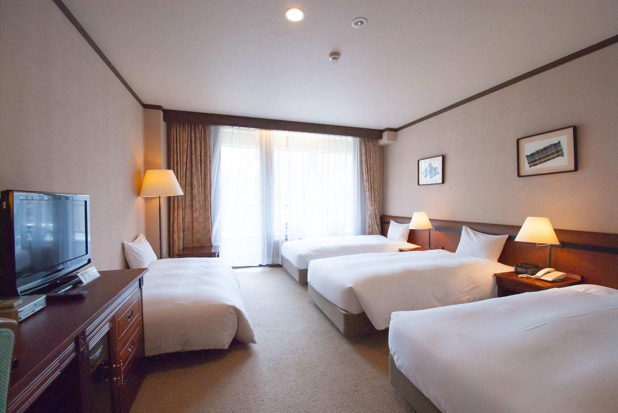 Hakuba Mominoki Hotel Exterior photo