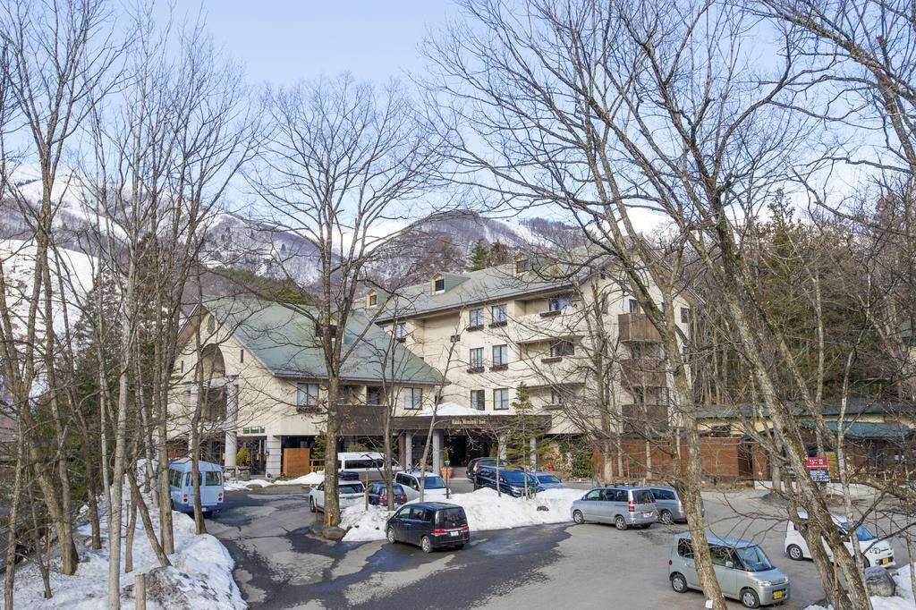 Hakuba Mominoki Hotel Exterior photo