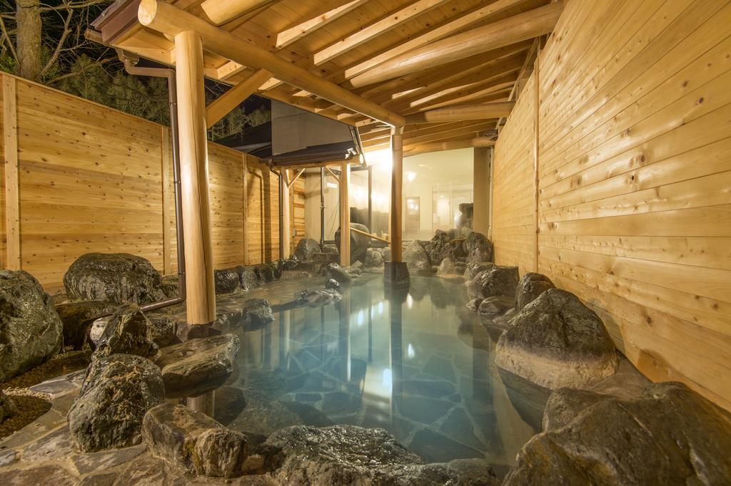 Hakuba Mominoki Hotel Exterior photo
